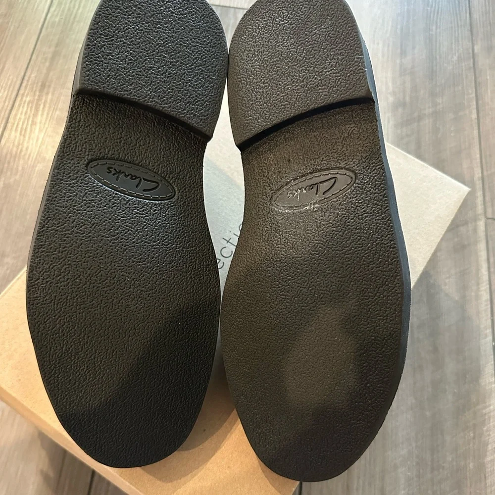 Clarks lightly used